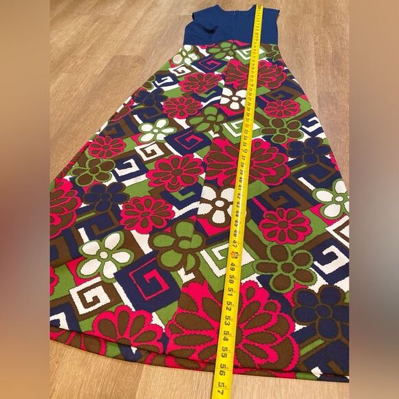 Vintage 60s/70s Groovy Floral Maxi Long Dress: Boho/Empire Waist/Cottage/Retro - Picture 9 of 9